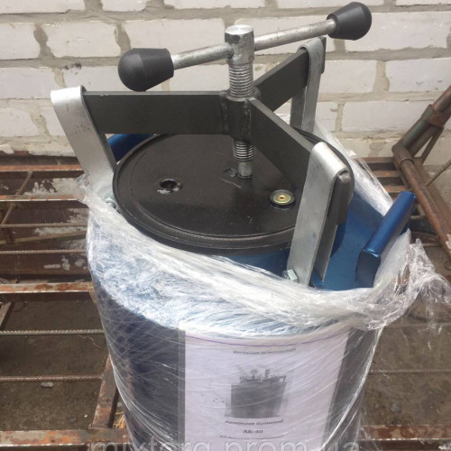 Автоклав газовий на гвинті, під 3-літрову банку, 12 л.б. і 24 0,5 л;метал 4 мм, якісне автофарбування